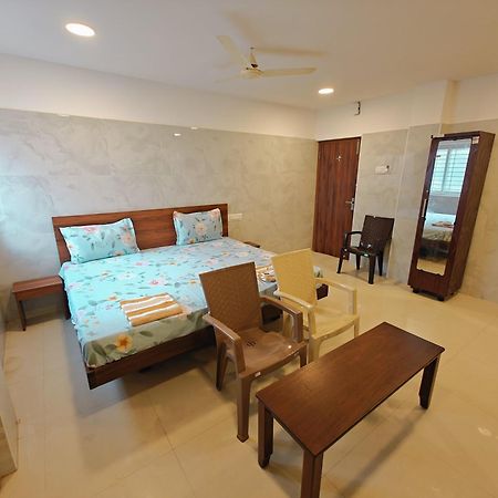 Saibala Lnn Hotel Chennai Luaran gambar